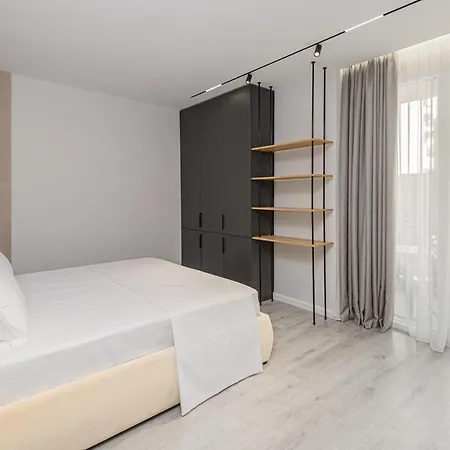 Marina Luxury Apartment *