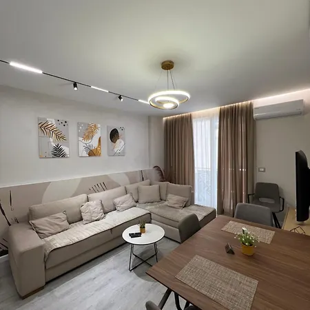 Marina Luxury Apartment *
