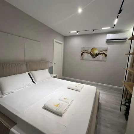 Marina Luxury Apartment *