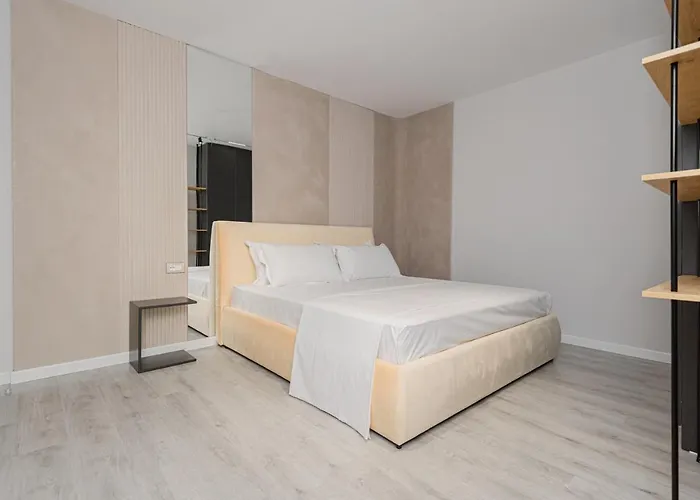 Marina Luxury 公寓